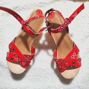 Wedge Bandana Print platform 7